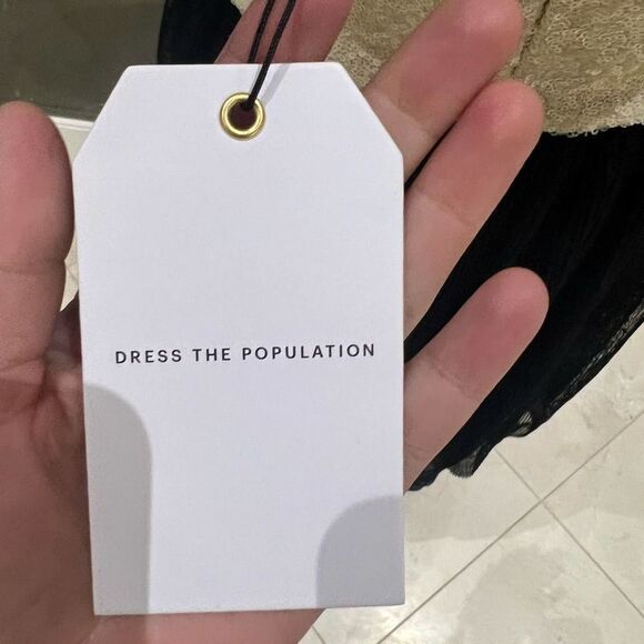 Dress the population KADY tulle sequin dress in cream/black coloring size small - Picture 5 of 7